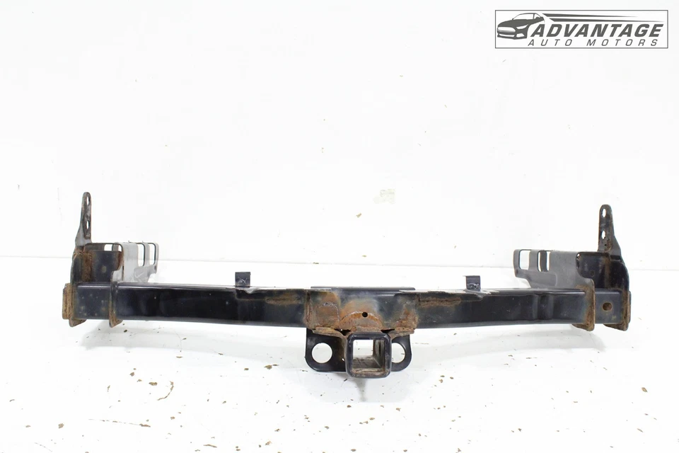 Chevrolet Silverado 1500 LD 2019 parachoques trasero remolque remolque barra de enganche OEM Foto 1 de 4