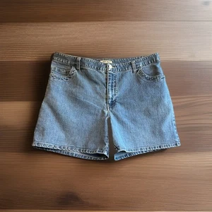 Cherokee Shorts Womens 14 Blue Jean Denim Pocket Casual Cowgirl Rodeo Travel - Picture 1 of 6