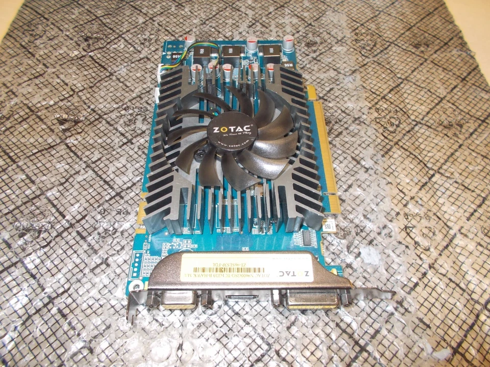 Zotac Nvidia GeForce 9600 GSO 512MB PCI-E  Video Card DVI/HDMI N9600GSO-TC1GD3 - Image 1 of 1
