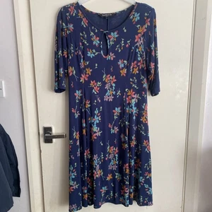 Beautiful SCARLETT and JO Dress Blue Floral Size 14 38/L40” fit n flare stretch  - Picture 1 of 7