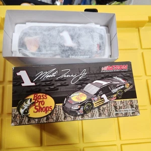 Martin Truex Jr Bass Pro Shops 2005 NASCAR 1:24 Diecast Action New B14 - Picture 1 of 2