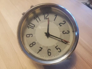 Uhr VDO Kienzle 8 Tage, Oldtimer Mercedes und andere 80mm Einbaumaß - Picture 1 of 7