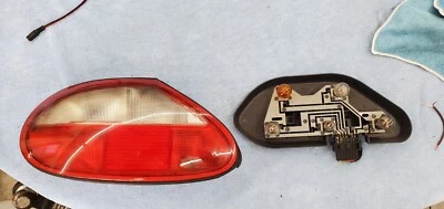 Lámpara trasera del conductor lateral izquierdo Jaguar XK8 XKR 1997-2000 LJA4901BD Foto 1 de 4