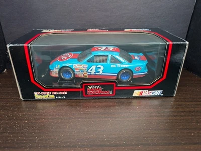 1/24 #43 RICHARD PETTY STP FAN APPRECIATION TOUR 1992 RACING CHAMPIONS BLACK BOX - Image 1 of 4