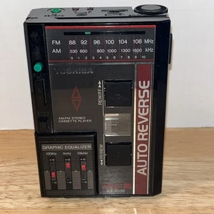 Vintage 1980’s Toshiba KT-4036 Portable Radio & Cassette Player with Belt Clip - Picture 1 of 10