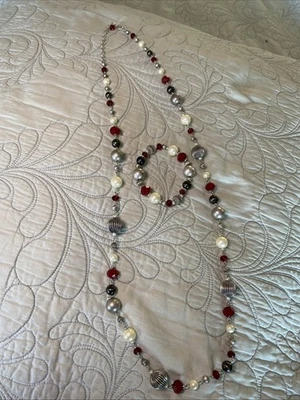 Conjunto de collar y pulsera de joyería Premier Designs rojo plata color perla Foto 1 de 4