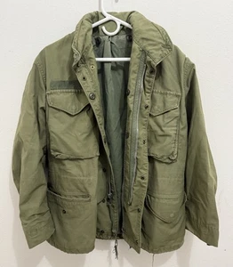 1960s M-65 Field Jacket Vietnam Cold Weather US Army Coat Large OG-107 Green - Picture 1 of 9