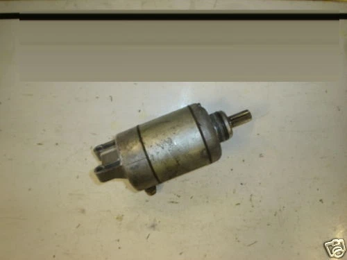 SUZUKI GSXR 750 INJ SRAD 1998 2000: MOTOR DE ARRANQUE: PIEZAS DE MOTOCICLETA USADAS Foto 1 de 1