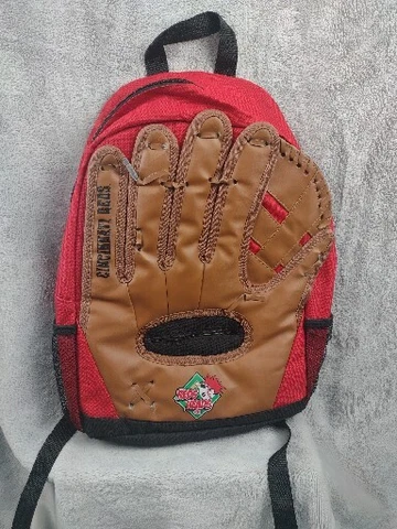 Cincinnati Reds Back Pack Baseball Mitt Glove Bookbag MLB Promo BAG  Zip School Cover