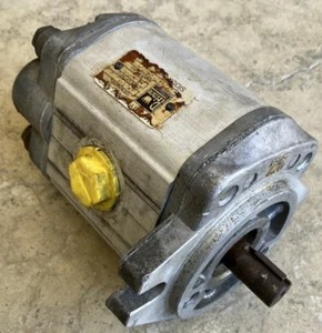Prince SP20A27A9H2-R Hydraulikpumpe 5/8" Keilwelle - Bild 1 von 4