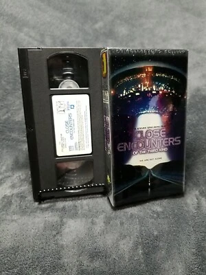 Close Encounters of the Third Kind VHS 1977 -1998 Glossy Cover Collector Edition - Image 1 of 2