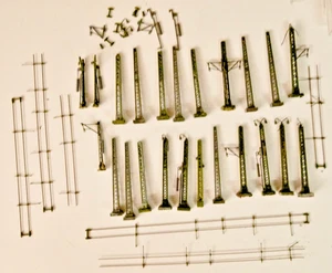 Spur N Arnold Querträger mit  20x  Masten und 3x Strecken Masten. ohne Ovp. - Bild 1 von 7