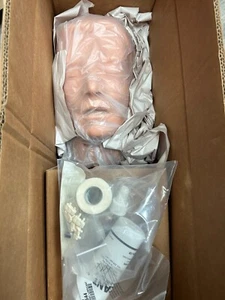 NASCO SIMULAIDS STAT Simulator Deluxe Airway Management Head Brand New 101-306 - Picture 1 of 1