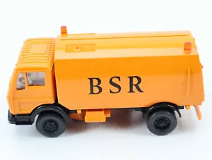 Wiking H0 22642 Modellauto LKW Mercedes Kehrfahrzeug Schörling BSR 1:87 - Bild 1 von 4