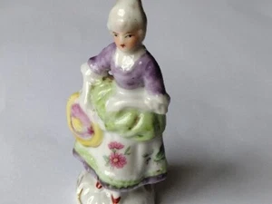 Vintage Porzellan Figur 3,5" Japan - Bild 1 von 8