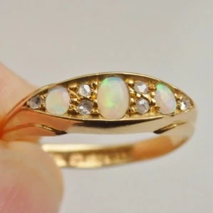 Atemberaubender antiker 'Edwardianischer' Ring 18 kt Gold Opal & Diamant um 1913; UK-Größe 'L' - Bild 1 von 9