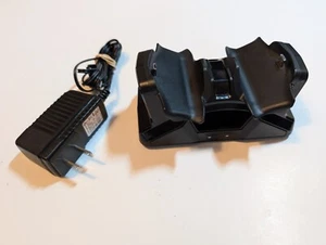 Amazon Basics PS4 Playstation 4 Dual Charger - Picture 1 of 2