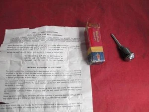 Cerradura de cilindro con bloqueo de maletero se adapta a 53 modelos de Plymouth NUEVO DE LOTE ANTIGUO MOPAR 1490758 - Imagen 1 de 1