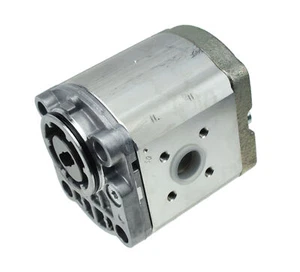 Pompa idraulica Bosch 0510615321 per Steyr 1090-1400, 650-980 Plus, 8055-8170 - Foto 1 di 1