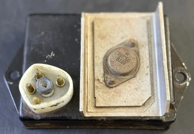 MADE IN USA (SEE PICTURE) CONTROL UNIT Vd8 - Image 1 of 4