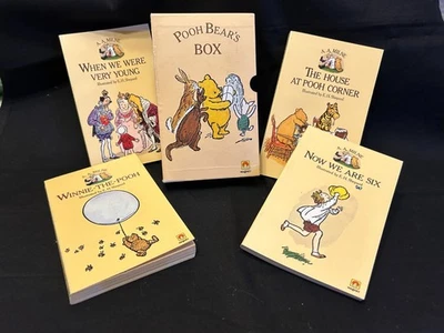 Vintage ❤️Pooh Bears Box  A.A. Milne ❤️1981❤️ Paperback Box Set of 4 Books ❤️VGC - Image 1 of 4