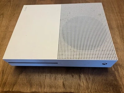 Microsoft Xbox One S 1TB Blanco sin mando ni cable de alimentación Foto 1 de 4