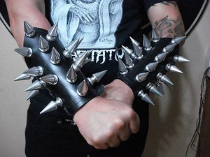 LEATHER GIANT SPIKE GAUNTLET .....(MDLG0204)..... GOATWHORE - Picture 1 of 11