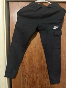 Nike Sportswear Club Big Kids Boys Cargo Pants Black Pockets CQ4298 010 - SIZE S - Picture 1 of 3