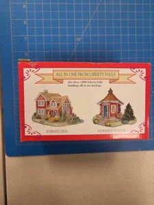 Liberty Falls 1999 Riverside Lodge Bath House Americana Collection Village - Foto 1 di 5