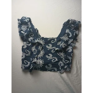 DO + BE Embroidered Navy Cropped top Women Size Small Smocked Ruffles - Picture 1 of 4