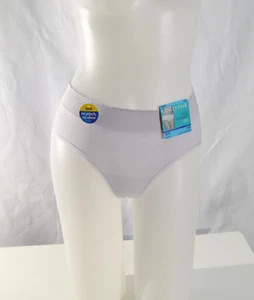 Vanity Fair Women's No Pinch-No Show Seamless Hip Brief Panty 18170 _Pearl - Picture 1 of 5
