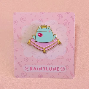 Rainylune Collectible Pin - Frog Prince Fairy Tale Pin - Picture 1 of 3