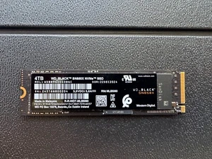 Western Digital WD BLACK SN850X 4TB M.2 NVMe Internal SSD - Afbeelding 1 van 7