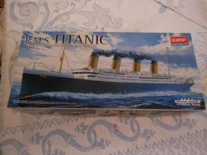 R.M.S. Titanic Maßstab 1/700 von Academy - Bild 1 von 3