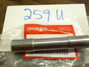 *1EA OEM HONDA COLLAR, MAIN STAND 50525-051-000 CL70 (259U) - Picture 1 of 2