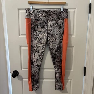 Leggings fitness Lularoe Fearless Crop vendita al dettaglio $ 50 - XL - articolo #156 - Foto 1 di 9