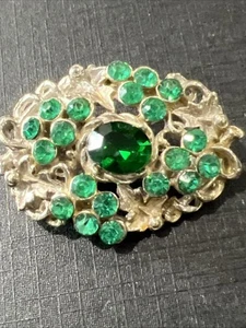 Vintage Brooch Green Stones - Picture 1 of 12
