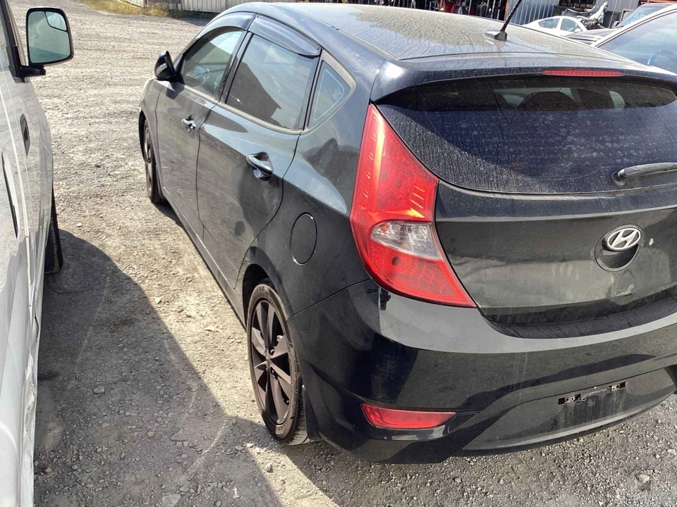Used Loaded Beam Axle fits: 2014 Hyundai Accent ABS disc brakes Grade A Foto 1 de 4