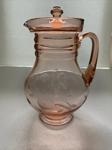Jarra de Vidrio Rosa Depresión con Tapa Grabada Floral Grabada Flores Stout - Imagen 1 de 17