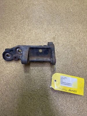 Infiniti G35 2003-2004 sedán soporte de montaje alternador B76 Foto 1 de 3