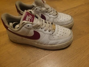 NIKE Air Force 1 '07 Scarpe da Ginnastica Sneakers Bianco Rosso 315115-154 UK Donna 4 - Foto 1 di 6