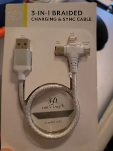 Vivitar 3 in 1 Light-up charging & Sync cable 3ft Cable Length NEW - Picture 1 of 4