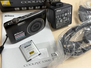 Nikon Coolpix S3100 fotocamera digitale 14 MP 5x zoom nero compatto con accessori - Foto 1 di 12