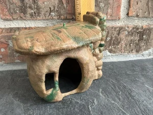 VINTAGE Marx 1961 Flintstones Play Set BARNEY RUBBLE House Only - Picture 1 of 11
