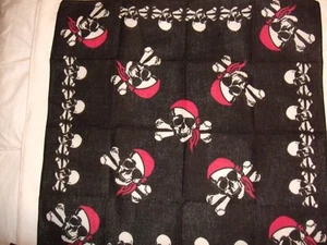New SKULLS & RED BANDANAS Bandana - Picture 1 of 1
