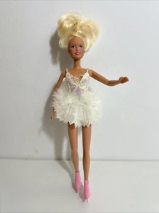 Sindy Puppe Eislauffee 2002 Vintage Vivid Imagination - Bild 1 von 5