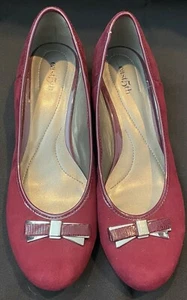 WOMENS EAST 5TH SLIP ON LOW WEDGE HEEL SHOES FAUX SUEDE BURGUNDY SIZE 9.5 ~ EUC - Picture 1 of 9