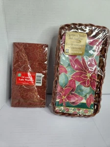 Lote de 2 paquetes y cesta de servilletas navideñas vintage | 14ct 2 capas y 24ct Poinsettia - Imagen 1 de 13
