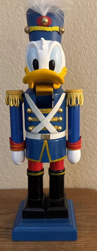 De colección Disney Pato Donald Soldado de Madera Navidad 10” Cascanueces #15849 con Caja Usado en Excelente Condición Difícil de Encontrar Foto 1 de 4