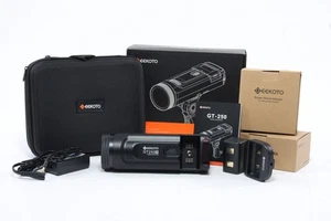 Geekoto GT250 Off Camera Flash with Magnifier and Bowen Adapter NEW DEALER DEMO - Picture 1 of 8